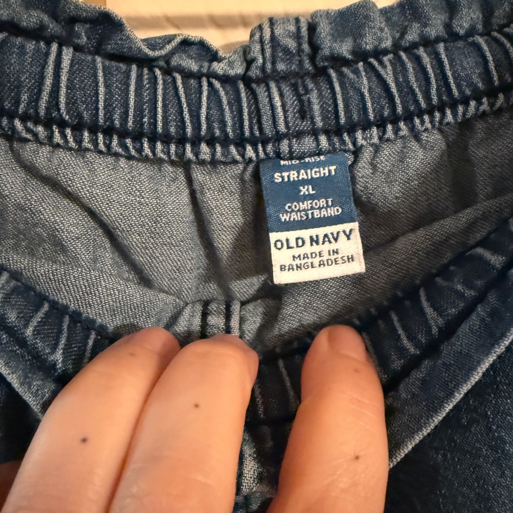Old Navy Denim-Blue Straight Pants with Comfort Waistband - Picture 3 of 4